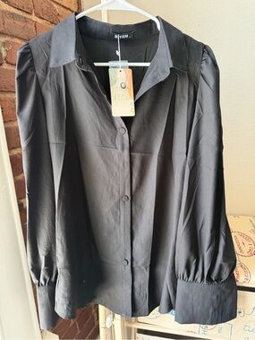 BTFBM Black Puff-Sleeve Button-Front Blouse